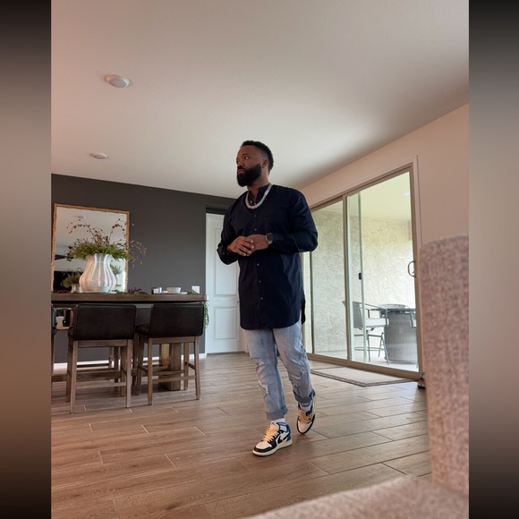 Meet your Posher, Chase - Picture 6 of 9